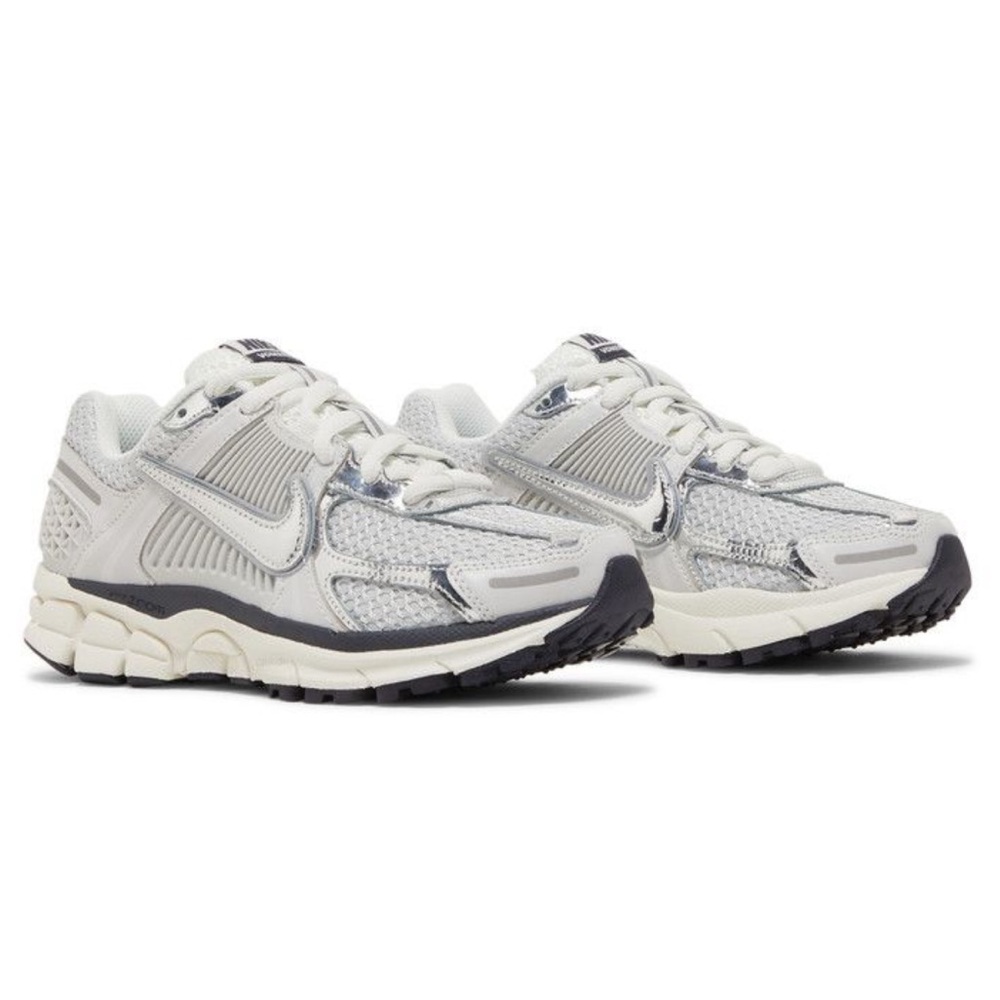 Nike Air Zoom Vomero 5 - Picture 6 of 16